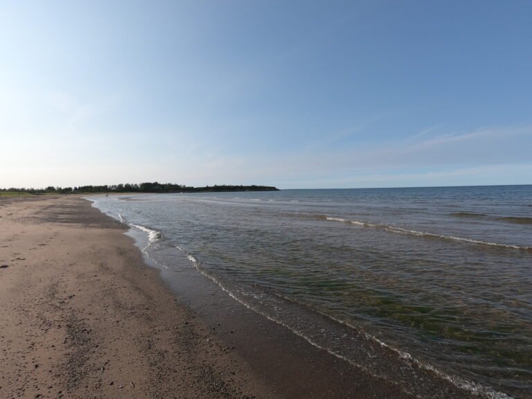 Melmerby beach and waves